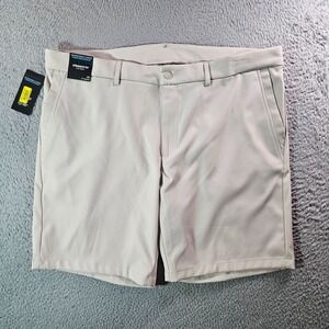 NWT Roundtree & Yorke Performance Shorts Men 40 x 8" Straight Stretch Beige